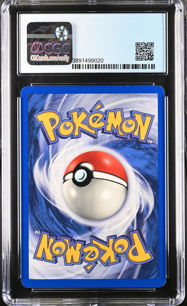 CGC 8 - 2001 Southern Islands Pidgeot 2/18