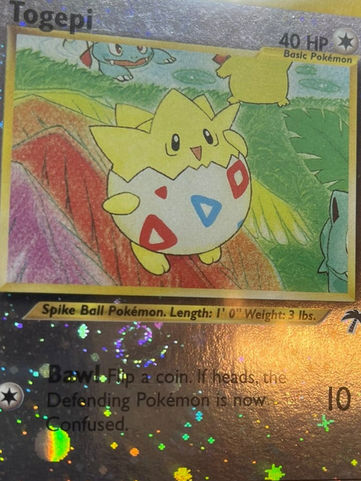 CGC 7.5 - 2001 Southern Islands Togepi 4/18 REVERSE HOLO SWIRL